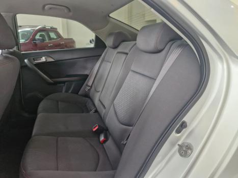 KIA Cerato Sedan 1.6 16V 4P SX3 AUTOM�TICO, Foto 6