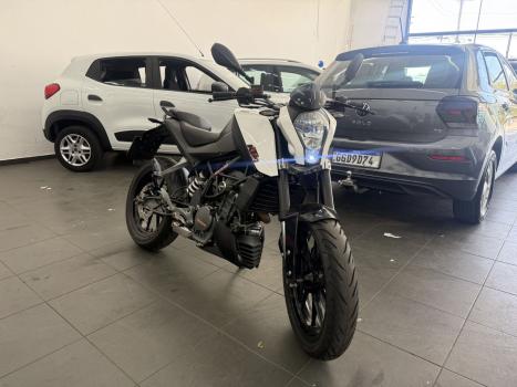 KTM 200 DUKE , Foto 3