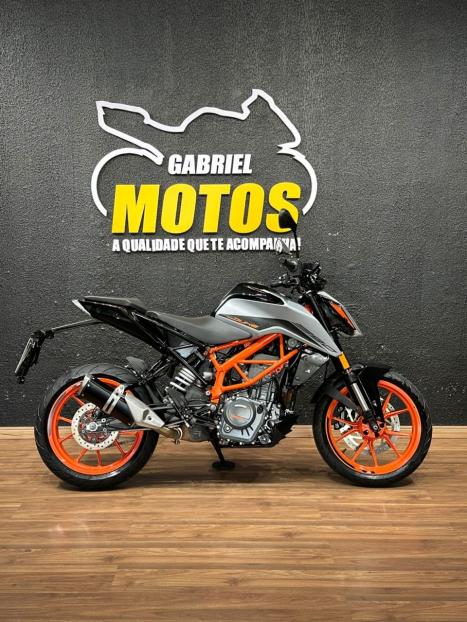 KTM 390 Duke , Foto 1