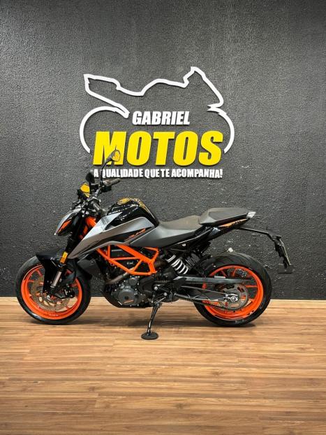 KTM 390 Duke , Foto 2