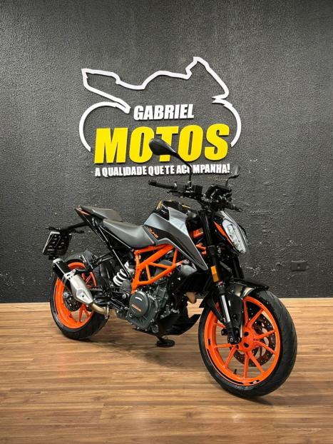 KTM 390 Duke , Foto 3