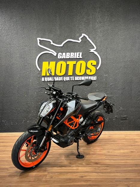 KTM 390 Duke , Foto 4