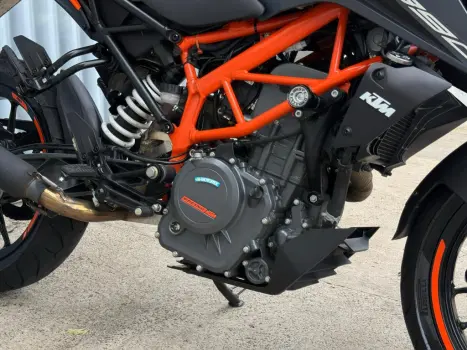 KTM 390 Duke , Foto 6