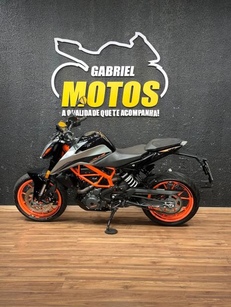KTM 390 Duke , Foto 2