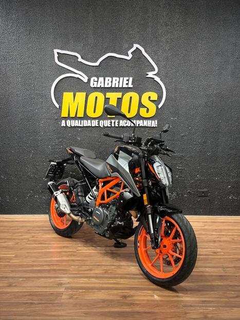 KTM 390 Duke , Foto 3