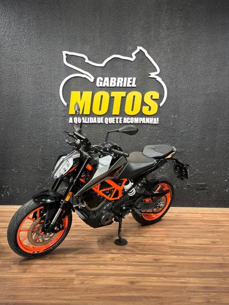 KTM 390 Duke , Foto 4