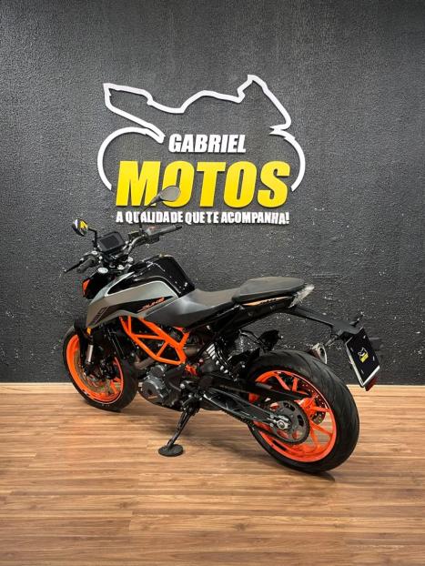 KTM 390 Duke , Foto 6