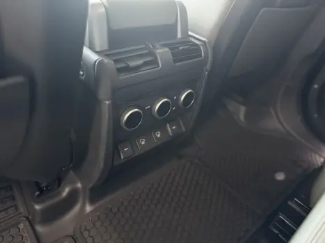 LAND ROVER Defender 110 2.0 16V 4P P300 SE AWD AUTOMÁTICO, Foto 19 LAND ROVER Defender 110 2.0 16V 4P P300 SE AWD AUTOMÁTICO, Foto 19