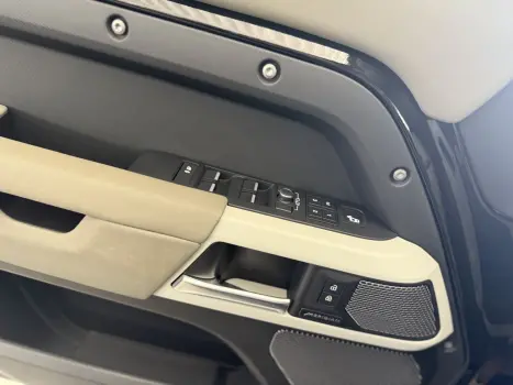 LAND ROVER Defender 110 2.0 16V 4P P300 SE AWD AUTOMÁTICO, Foto 21 LAND ROVER Defender 110 2.0 16V 4P P300 SE AWD AUTOMÁTICO, Foto 21