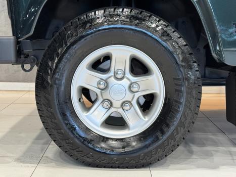 LAND ROVER Defender 110 2.5 4P CSW 4X4 TURBO, Foto 8 LAND ROVER Defender 110 2.5 4P CSW 4X4 TURBO, Foto 8