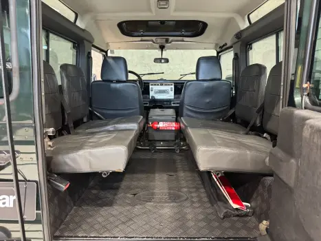 LAND ROVER Defender 110 2.5 4P CSW 4X4 TURBO, Foto 12 LAND ROVER Defender 110 2.5 4P CSW 4X4 TURBO, Foto 12