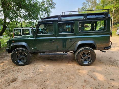 LAND ROVER Defender 110 2.5 4P SW COUNTY 4X4 TURBO, Foto 2
