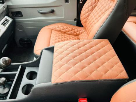 LAND ROVER Defender 110 2.5 4P SW COUNTY 4X4 TURBO, Foto 14