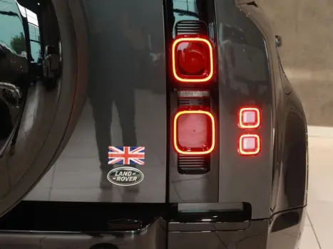 LAND ROVER Defender 110 , Foto 13