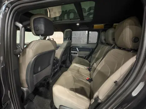 LAND ROVER Defender 110 , Foto 17