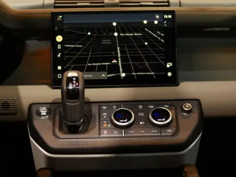 LAND ROVER Defender 110 , Foto 23