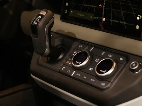 LAND ROVER Defender 110 , Foto 26