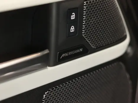 LAND ROVER Defender 110 , Foto 32