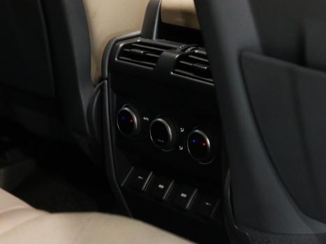 LAND ROVER Defender 110 , Foto 28