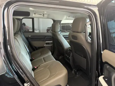 LAND ROVER Defender 110 2.0 16V 4P P300 SE AWD AUTOM�TICO, Foto 9