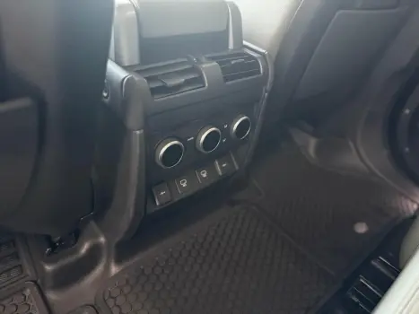 LAND ROVER Defender 110 2.0 16V 4P P300 SE AWD AUTOM�TICO, Foto 19