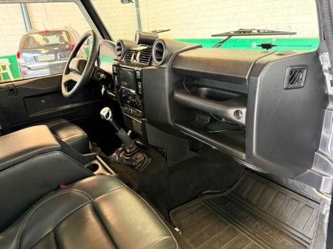 LAND ROVER Defender 110 2.4 4P SW 4X4 TURBO, Foto 4