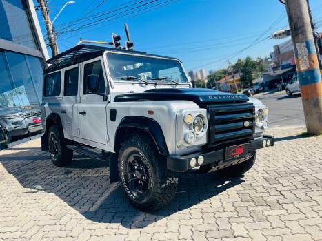 LAND ROVER Defender 110 2.4 4P SW 4X4 TURBO, Foto 2