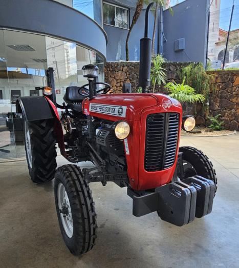 MASSEY FERGUSON MF 6712 , Foto 1