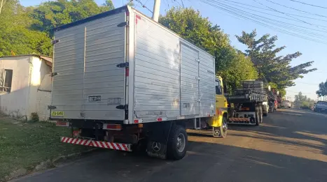 MERCEDES-BENZ 608 D , Foto 3