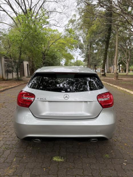 MERCEDES-BENZ A 200 1.6 16V 4P TURBO URBAN AUTOMÁTICO, Foto 5