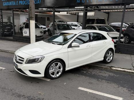 MERCEDES-BENZ A 200 1.6 16V 4P TURBO URBAN AUTOMÁTICO, Foto 2