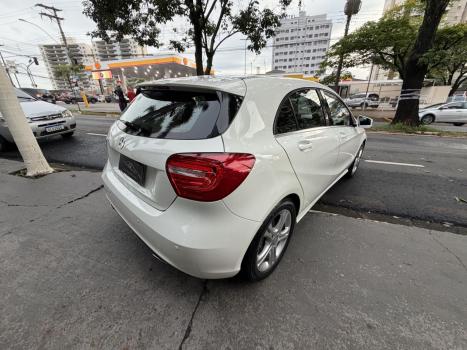 MERCEDES-BENZ A 200 1.6 16V 4P TURBO URBAN AUTOMÁTICO, Foto 8