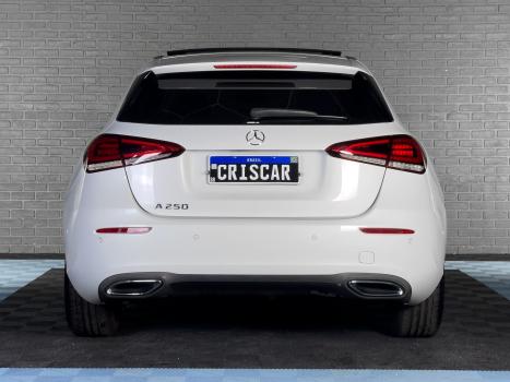 MERCEDES-BENZ A 250 2.0 16V 4P CGI SPORT 7G-DCT AUTOM�TICO, Foto 2