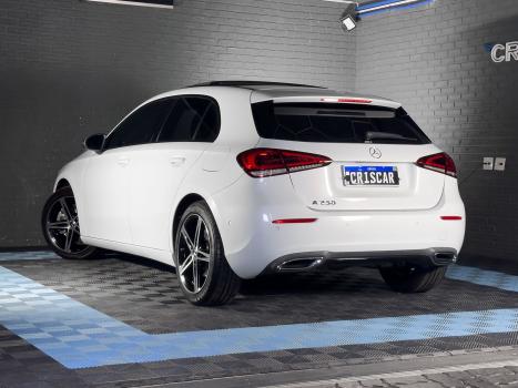 MERCEDES-BENZ A 250 2.0 16V 4P CGI SPORT 7G-DCT AUTOM�TICO, Foto 3