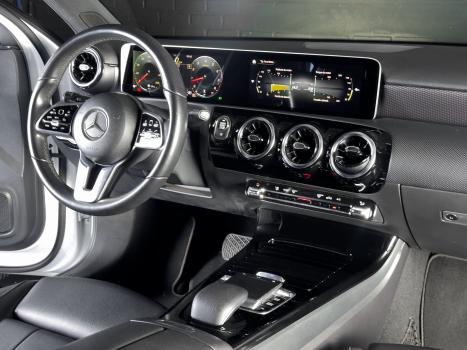 MERCEDES-BENZ A 250 2.0 16V 4P CGI SPORT 7G-DCT AUTOM�TICO, Foto 10