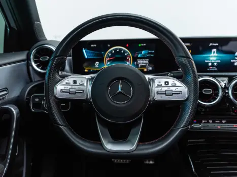 MERCEDES-BENZ A 35 AMG Sedan 2.0 16V 4P CGI 4MATIC 7G-TRONIC DCT AUTOM�TICO, Foto 12
