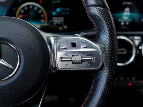 MERCEDES-BENZ A 35 AMG Sedan 2.0 16V 4P CGI 4MATIC 7G-TRONIC DCT AUTOM�TICO, Foto 15