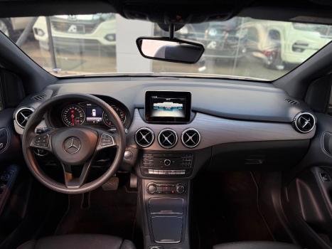 MERCEDES-BENZ B 200 1.6 4P TURBO AUTOM�TICO, Foto 7