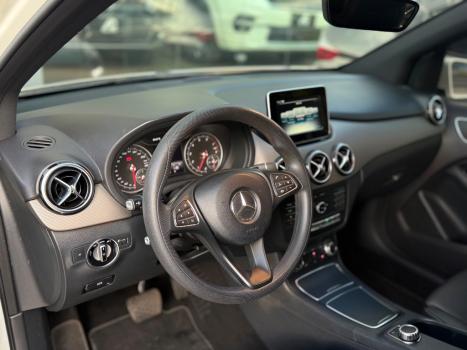 MERCEDES-BENZ B 200 1.6 4P TURBO AUTOM�TICO, Foto 8