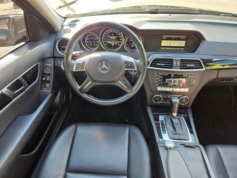 MERCEDES-BENZ C 180 1.6 16V 4P CGI  TURBO AUTOMÁTICO, Foto 4 MERCEDES-BENZ C 180 1.6 16V 4P CGI  TURBO AUTOMÁTICO, Foto 4