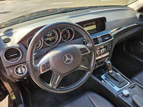MERCEDES-BENZ C 180 1.6 16V 4P CGI  TURBO AUTOMÁTICO, Foto 5 MERCEDES-BENZ C 180 1.6 16V 4P CGI  TURBO AUTOMÁTICO, Foto 5