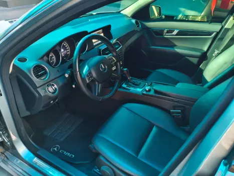 MERCEDES-BENZ C 180 1.8 16V 4P CGI CLASSIC TURBO AUTOM�TICO, Foto 9