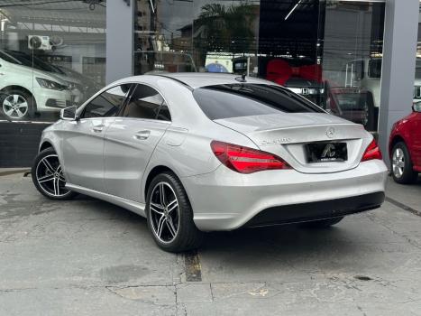 MERCEDES-BENZ CLA 180 1.6 16V 4P CGI TURBO 7G-TRONIC AUTOM�TICO DCT, Foto 5