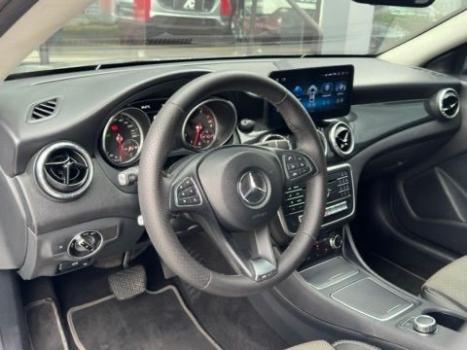 MERCEDES-BENZ CLA 180 1.6 16V 4P CGI TURBO 7G-TRONIC AUTOM�TICO DCT, Foto 8
