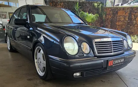 MERCEDES-BENZ E 430 4.3 V8 32V 4P AVANTGARDE AUTOMÁTICO, Foto 1 MERCEDES-BENZ E 430 4.3 V8 32V 4P AVANTGARDE AUTOMÁTICO, Foto 1