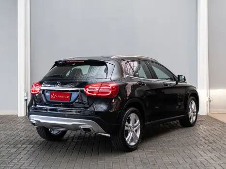 MERCEDES-BENZ GLA 200 1.6 16V 4P FLEX CGI ADVANCE TURBO AUTOMÁTICO, Foto 7 MERCEDES-BENZ GLA 200 1.6 16V 4P FLEX CGI ADVANCE TURBO AUTOMÁTICO, Foto 7