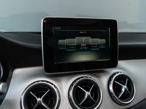 MERCEDES-BENZ GLA 200 1.6 16V 4P FLEX CGI ADVANCE TURBO AUTOMÁTICO, Foto 17 MERCEDES-BENZ GLA 200 1.6 16V 4P FLEX CGI ADVANCE TURBO AUTOMÁTICO, Foto 17