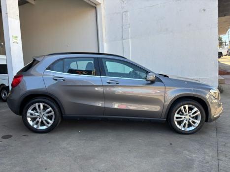 MERCEDES-BENZ GLA 200 1.6 16V 4P FLEX CGI STYLE TURBO AUTOMTICO, Foto 5