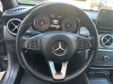 MERCEDES-BENZ GLA 200 1.6 16V 4P FLEX CGI STYLE TURBO AUTOMTICO, Foto 18