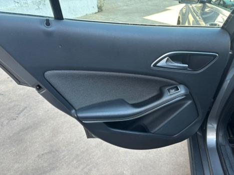 MERCEDES-BENZ GLA 200 1.6 16V 4P FLEX CGI STYLE TURBO AUTOMTICO, Foto 19